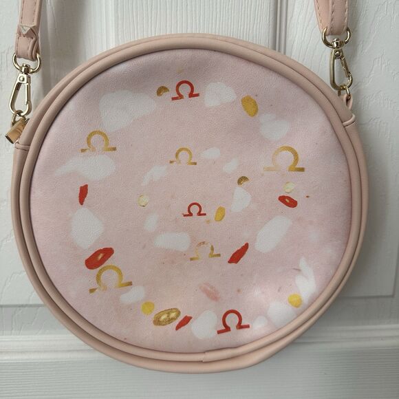 Omega Mart Las Vegas Meow Wolf Round Cross Body Should Bag Haus - Picture 4 of 4